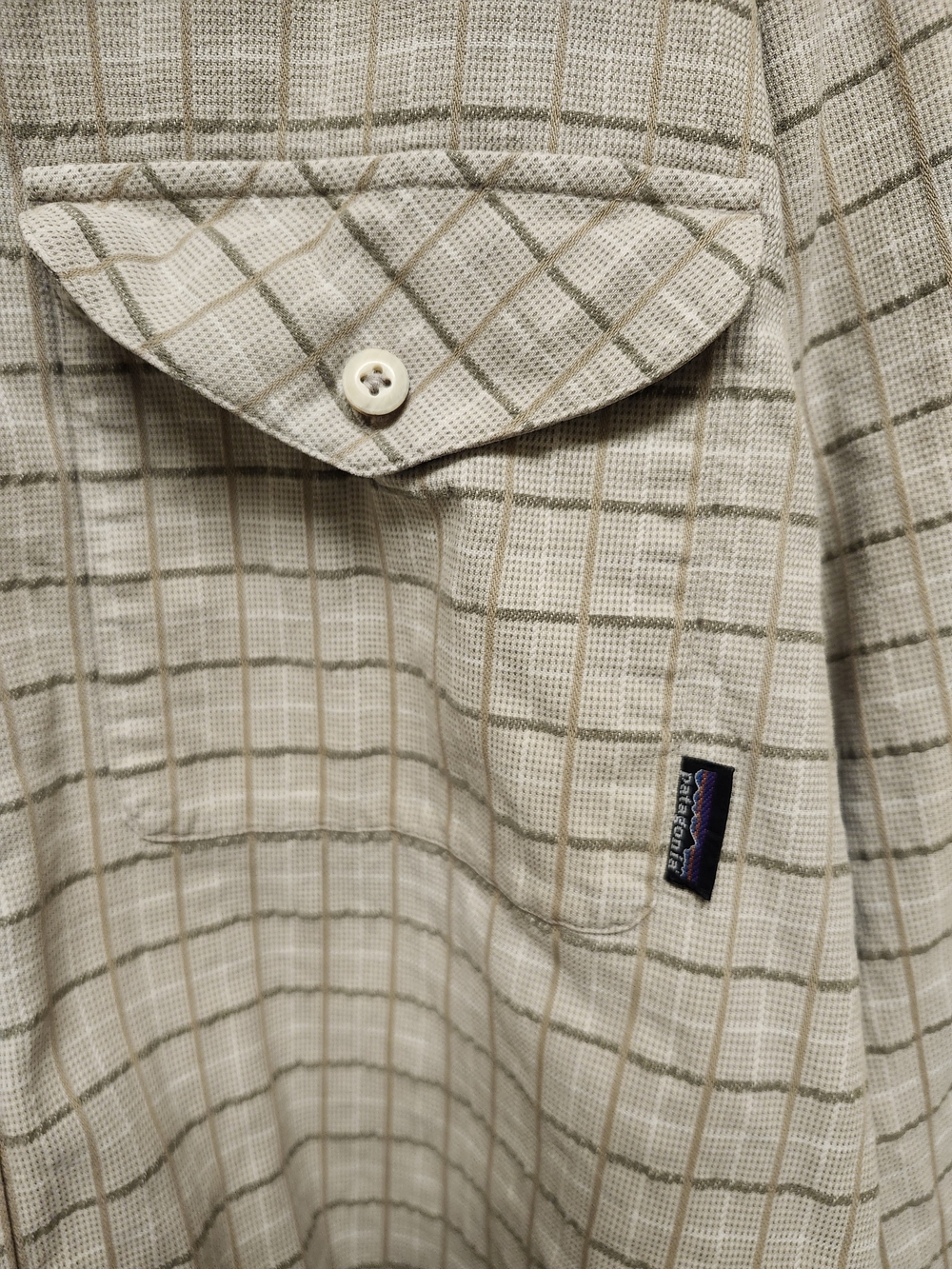 Patagonia Men's Tan Plaid Lightweight Shirt Jacket - Picture 2 of 5